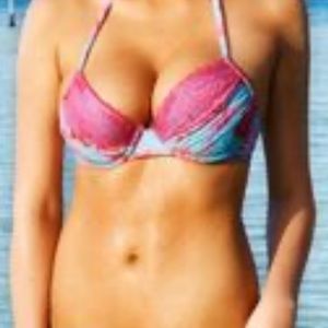 Beach Bunny Aquí/Pink Floral Bikini Top Only
